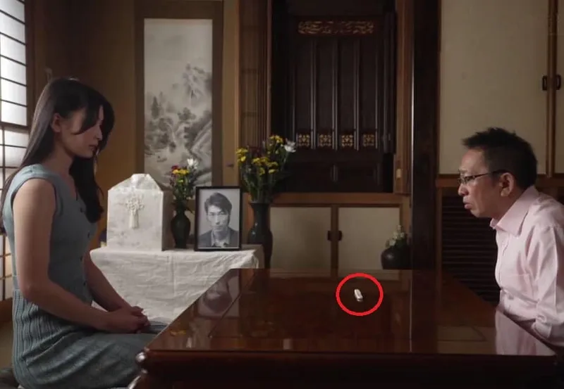 Một ngày sau tang lễ người chồng, người yêu của con trai đã bị bố người chồng ép xoạc không bao đến mang thai